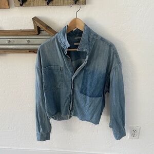 Mother Distressed Denim croppedButton-Up Shirt